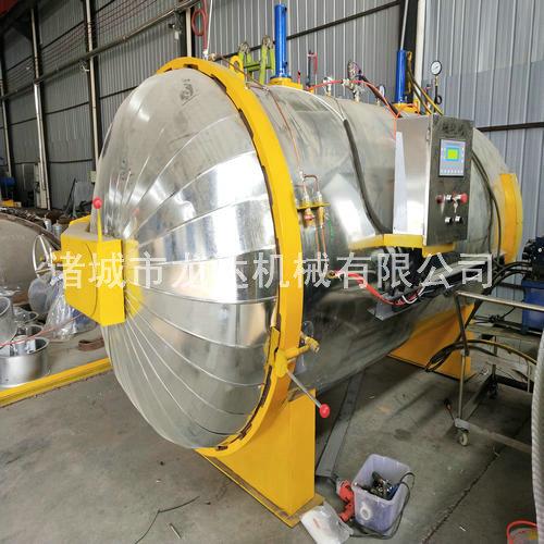 1700mm節能環保硫化罐采用電加熱自動控制方式
